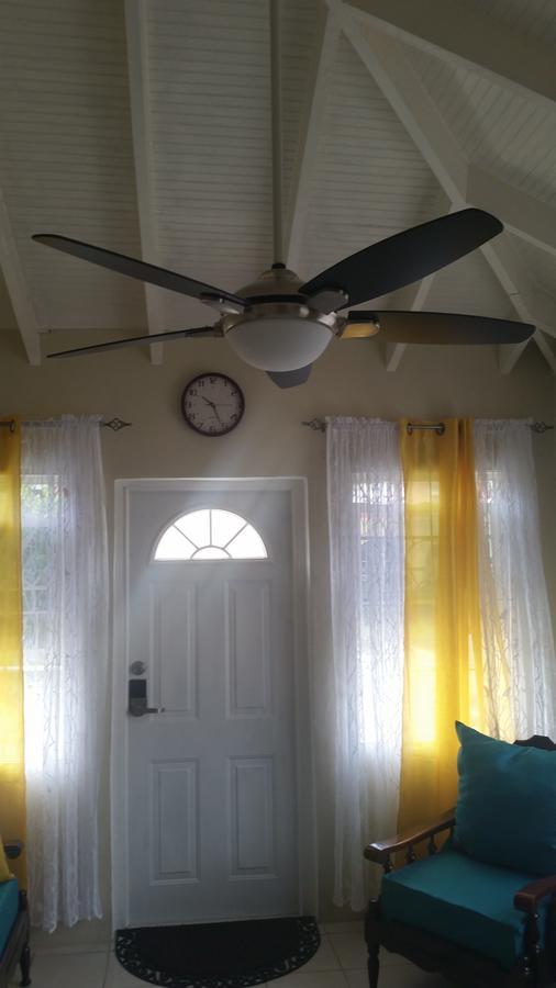 Spacious Colonial Bridgetown Bagian luar foto