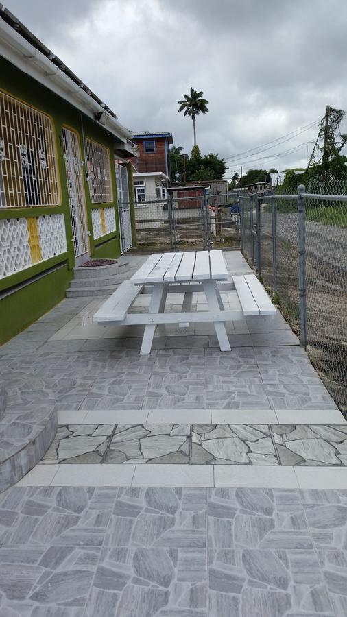 Spacious Colonial Bridgetown Bagian luar foto