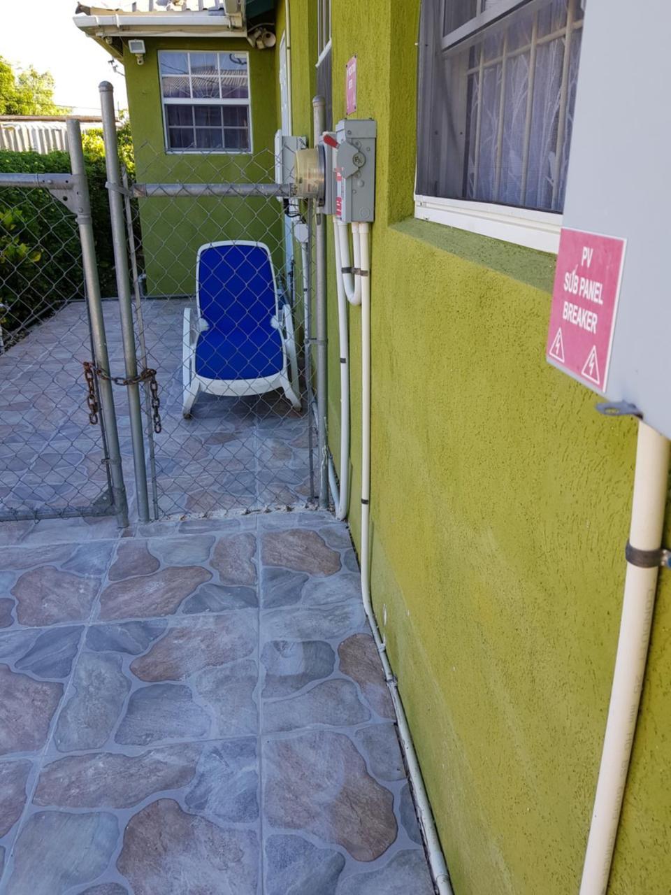 Spacious Colonial Bridgetown Bagian luar foto